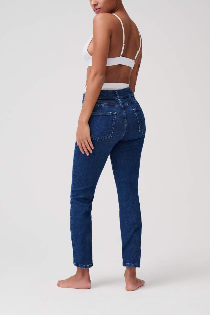 Item M6 Slim High Rise Denim Top Angebot