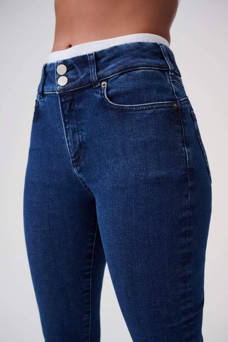 Item M6 Slim High Rise Denim Top Angebot