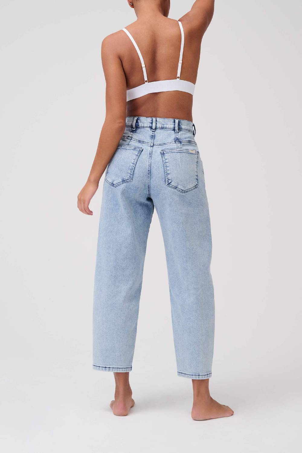 Item M6 Relaxed Denim High Rise Pants Neueste Mode