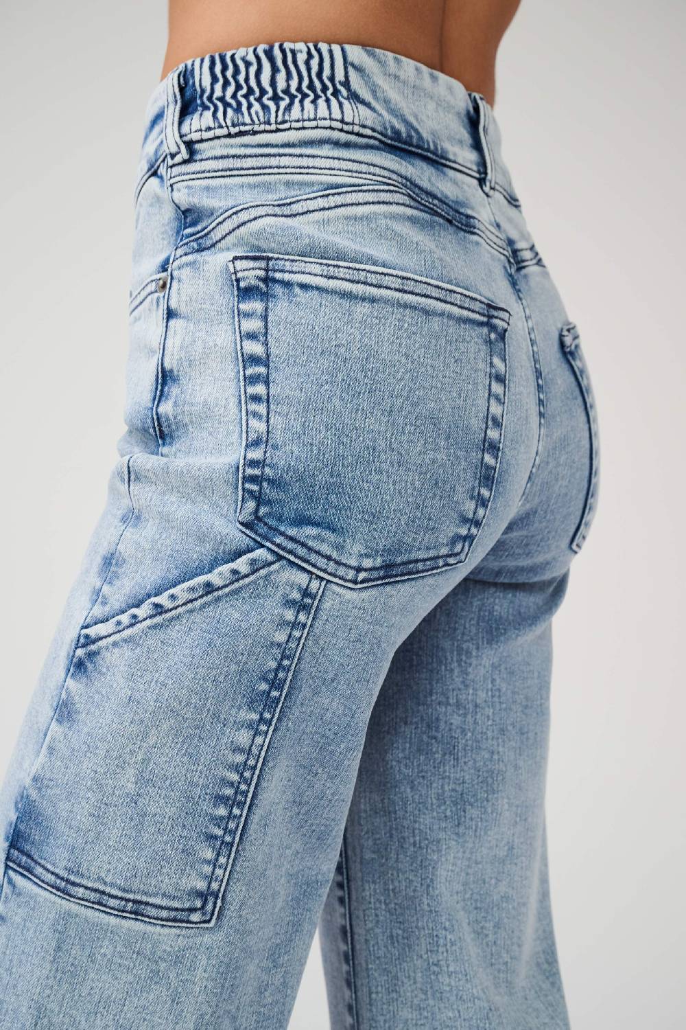 Item M6 Wide Legged High Rise Denim Exklusive Angebote