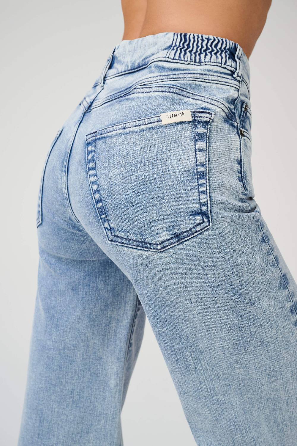 Item M6 Wide Legged High Rise Denim Exklusive Angebote