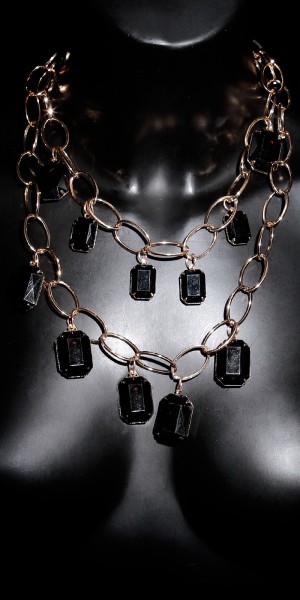 Koucla Trendy Statement-Piece mit Steinen Valentinstagsangebot