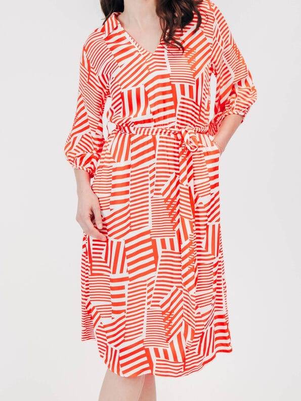 Mademoiselle YéYé Kleid mit V-Ausschnitt aus EcoVero by Lenzing Black Friday Preise