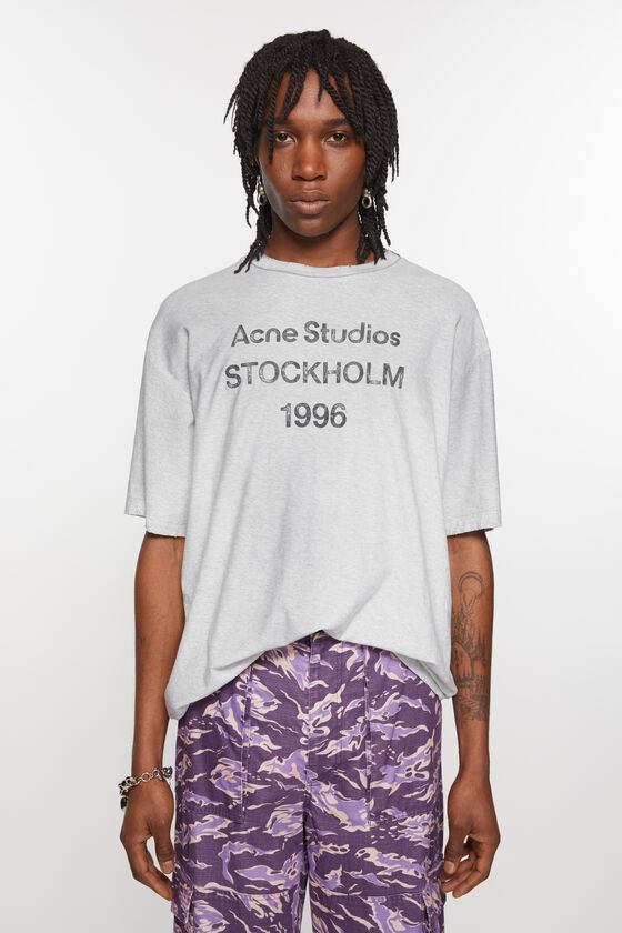 ﻿Acne Studios Logo-T-Shirt – lockere Passform