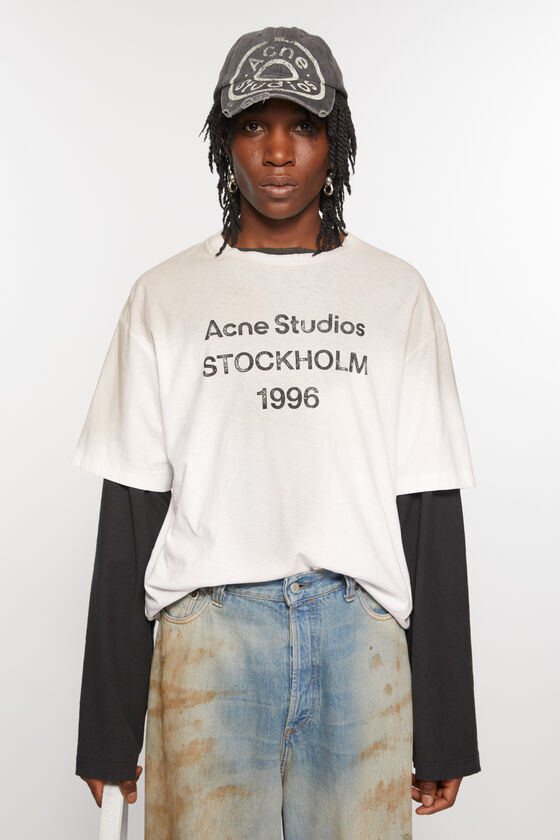 Acne Studios Logo-T-Shirt – lockere Passform
