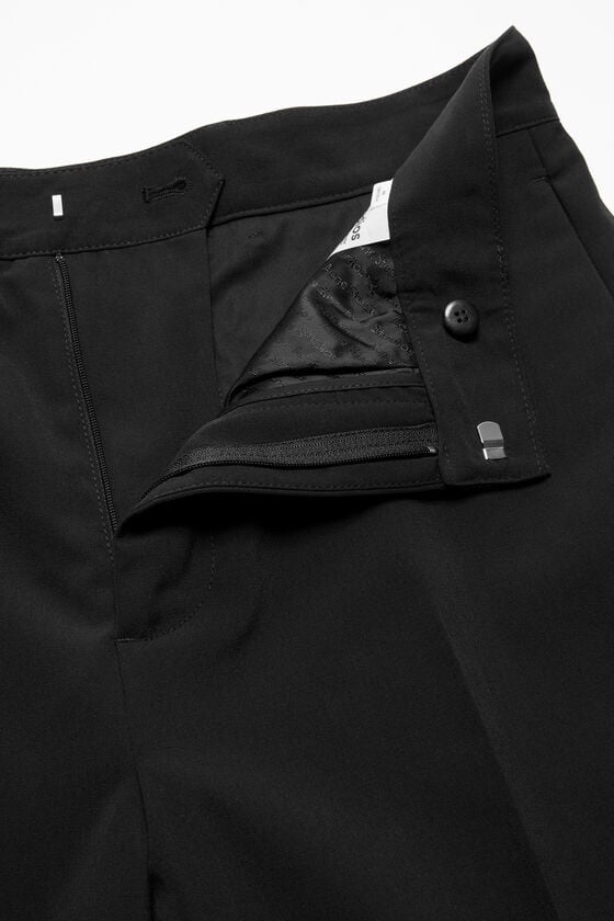 Acne Studios Figurnahe Hose Saisonschlussverkauf