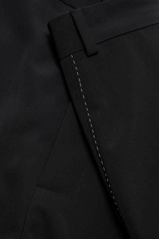 Acne Studios Figurnahe Hose Weihnachtsangebot