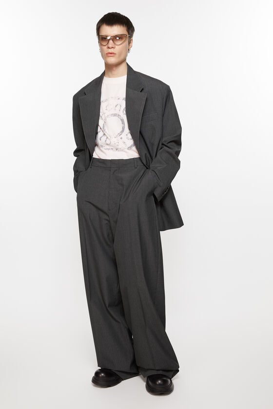 Acne Studios Figurnahe Hose Jubiläumsangebot