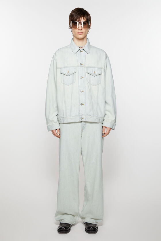 Acne Studios Jeansjacke – entspannte Passform Kauf eins, bekomm eins gratis