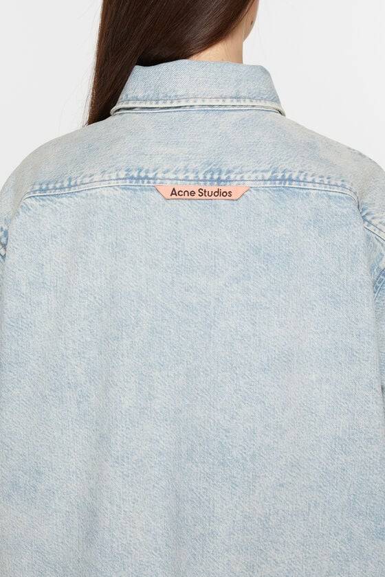 Acne Studios Denimhemd mit Knopfleiste – Lockere Passform 50% Rabatt mit kostenlosem Versand