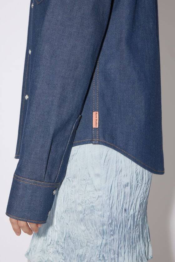 Acne Studios Jeanshemd mit Knopfleiste Fabrikladen