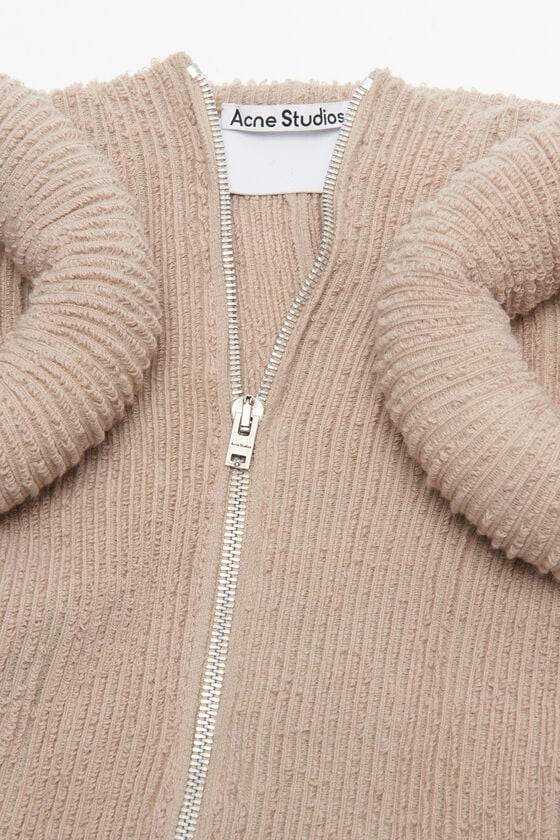 Acne Studios Asymmetric knit dress Laufsteg-Show Cyber Monday