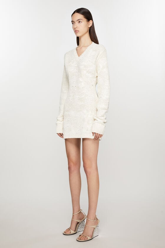 Acne Studios Strickkleid Laufsteg-Show Räumungsverkauf