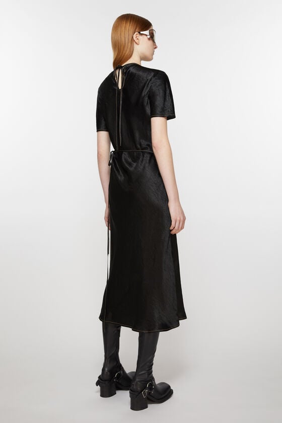 Acne Studios Wickelkleid aus Satin Tägliche Deals