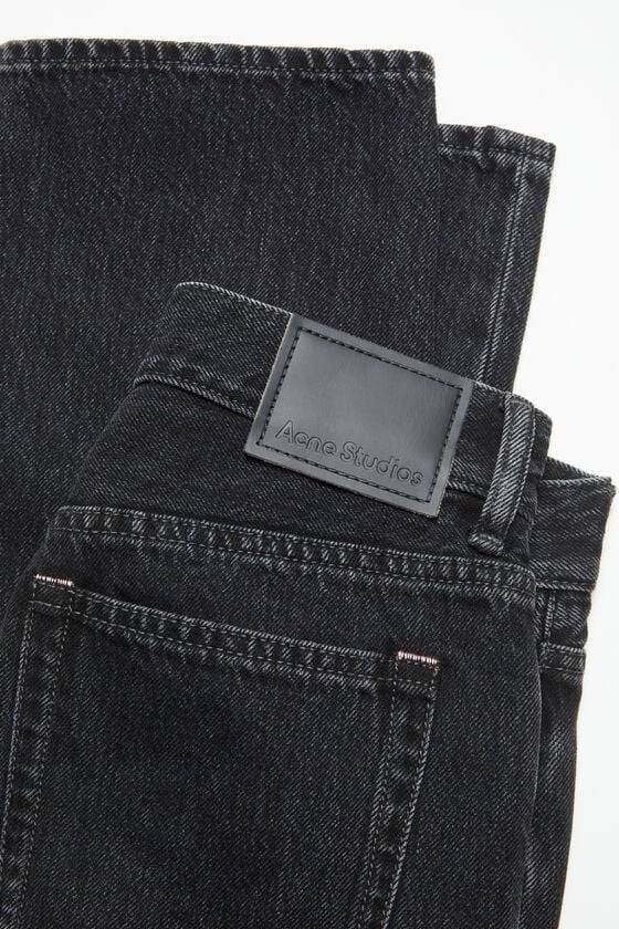Acne Studios Jeans in lockerer Passform – 2022F Nur noch ein Tag übrig