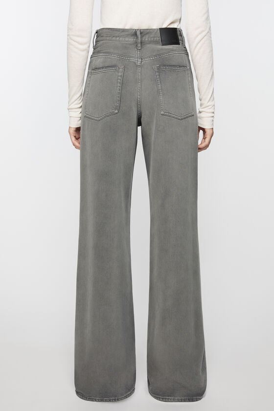 Acne Studios Jeans in lockerer Passform – 2022F Fabrikpreis