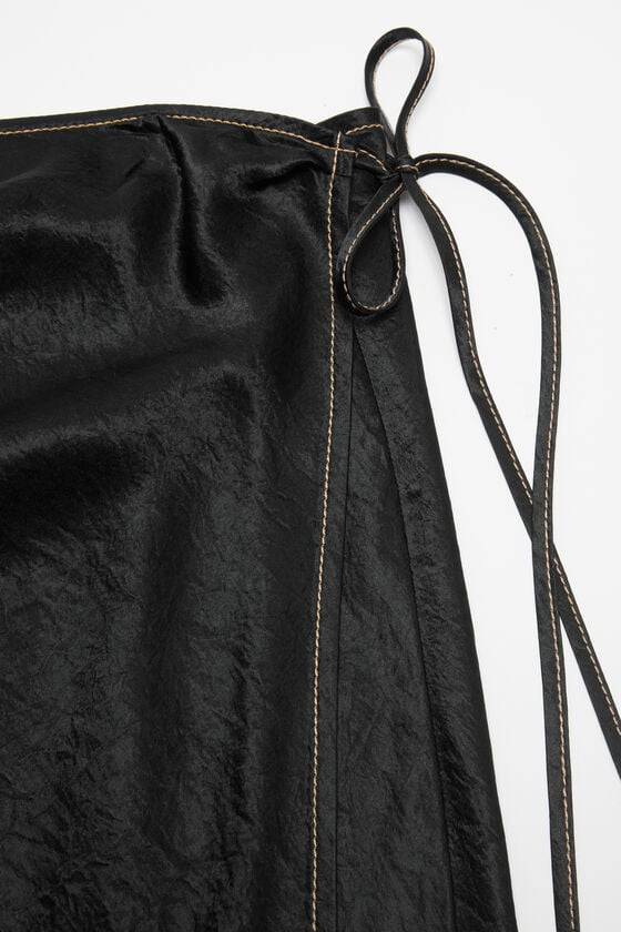 Acne Studios Wickelrock aus Satin Begrenztes Angebot