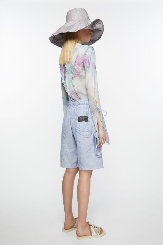 Acne Studios Bedruckte Shorts Räumungsverkauf