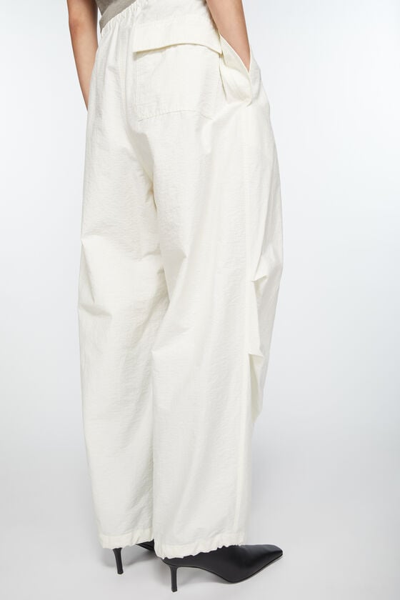 Acne Studios Hose in lockerer Passform Bis zu 55% Rabatt