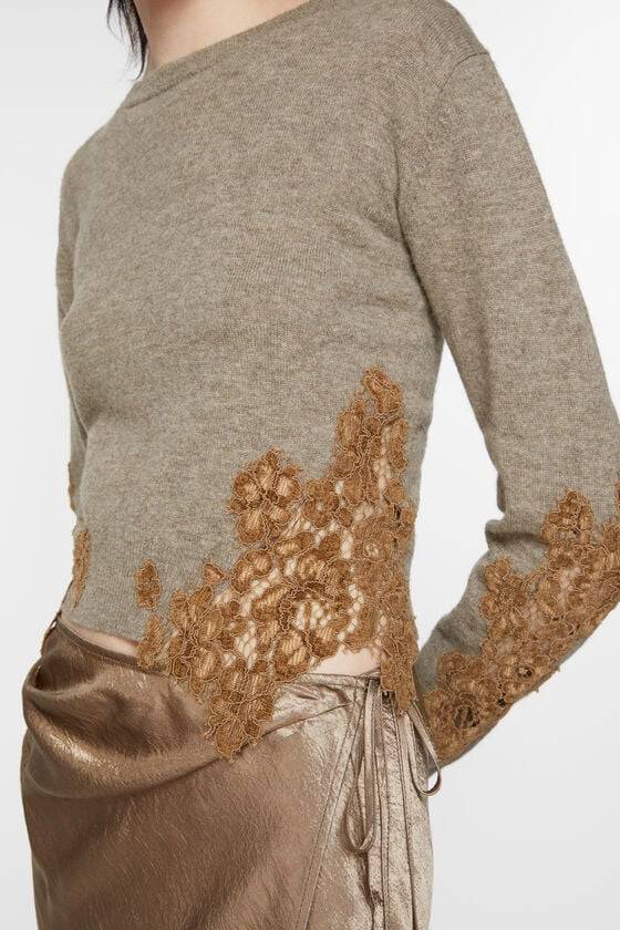 Acne Studios Wollpullover mit Spitzenbesatz Exklusivangebot
