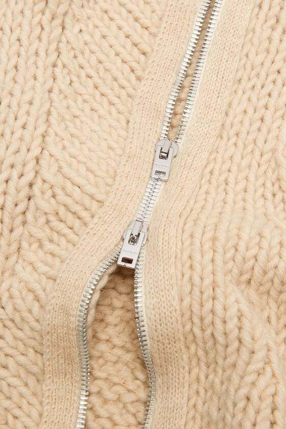 Acne Studios Knit hooded dress Laufsteg-Show Cyber Monday