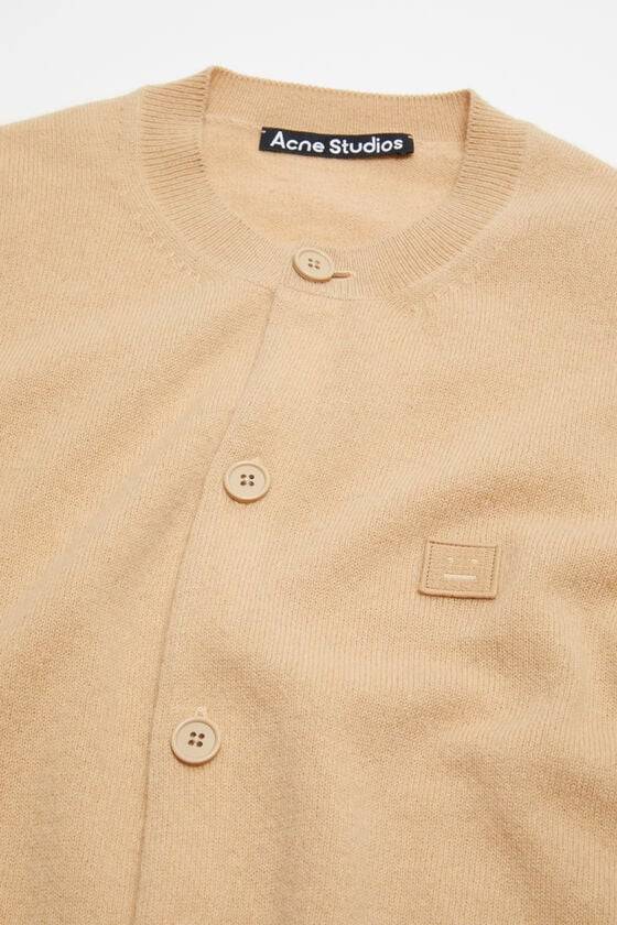 Acne Studios Cardigan mit Rundhalsausschnitt Top Angebot