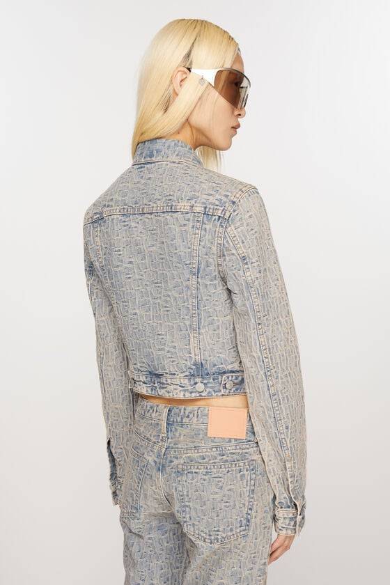 Acne Studios Jeansjacke mit Monogramm – Taillierte Passform Günstig kaufen