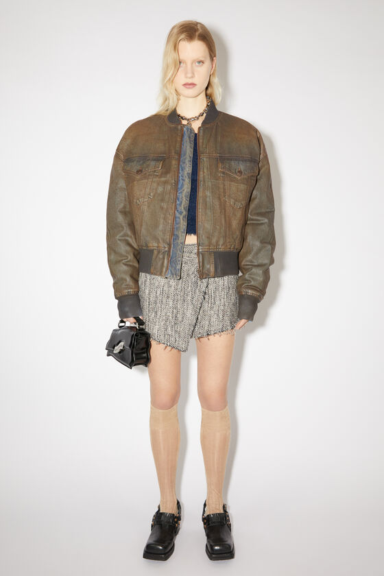 Acne Studios Bomberjacke aus gefärbtem Denim