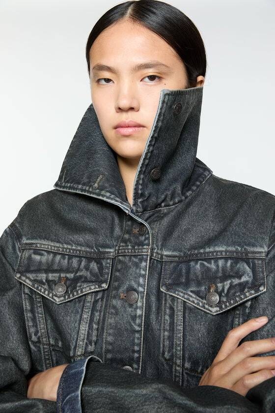 Acne Studios Beschichtete Jeansjacke Laufsteg-Show Jubiläumsangebot