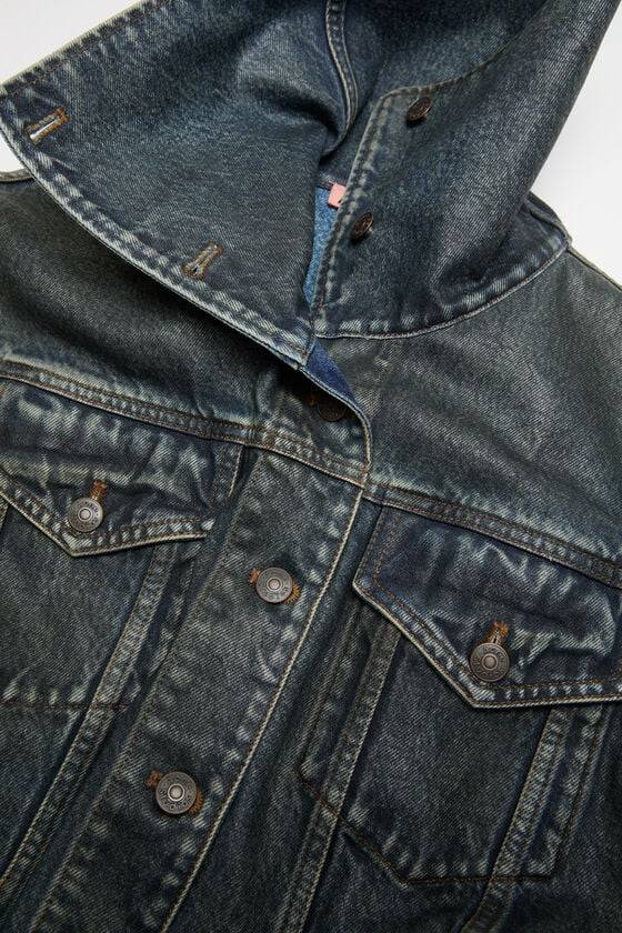 Acne Studios Beschichtete Jeansjacke Laufsteg-Show Jubiläumsangebot