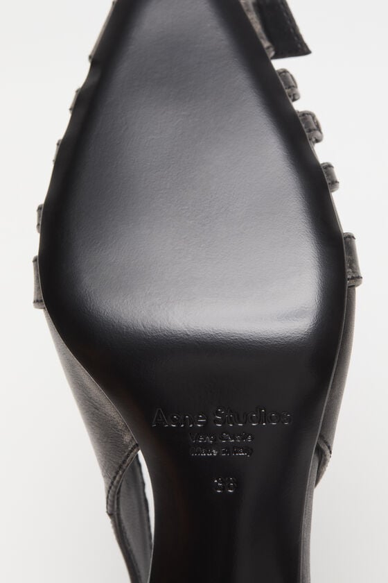 Acne Studios Slingbacks aus Leder mit Absatz Nur noch ein Tag übrig