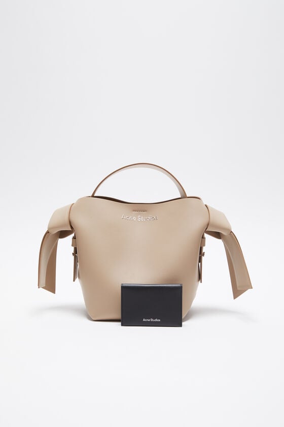 Acne Studios Gefaltete Lederbrieftasche Super Rabatt