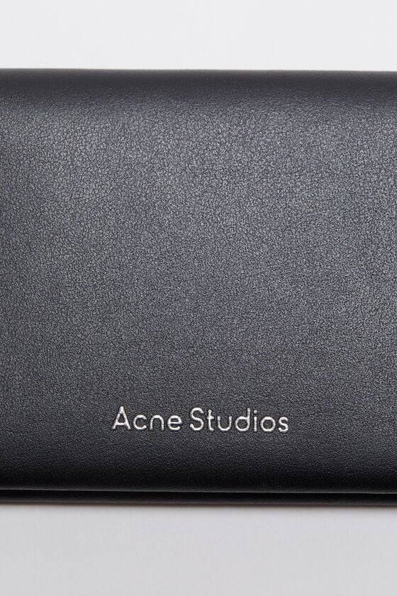 Acne Studios Gefaltete Lederbrieftasche Super Rabatt