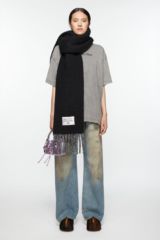 Acne Studios Fransen-Schal mit Logo 50% Rabatt mit kostenlosem Versand