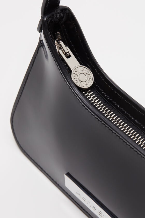 Acne Studios Platt Micro-Umhängetasche Auslauf