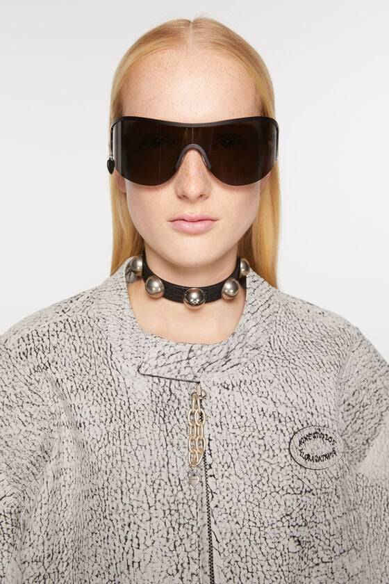 Acne Studios Ohrstecker-Halskette aus Leder Sonderangebot