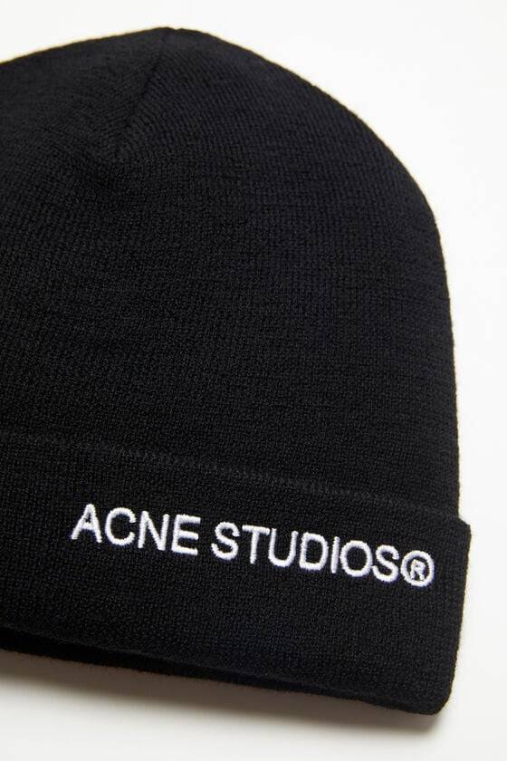 Acne Studios Beanie mit Logo Muttertagsangebot
