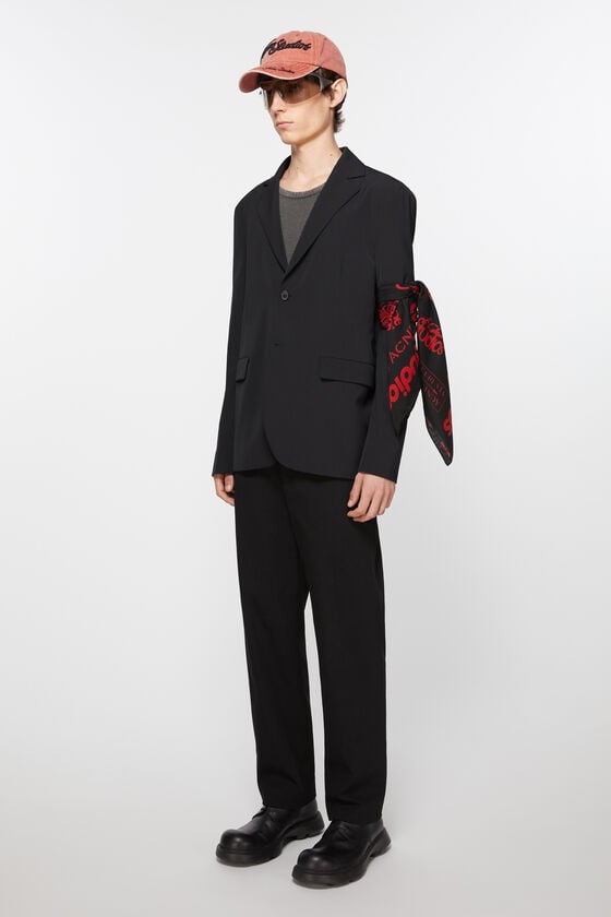 Acne Studios Seidenschal mit Logo-Prints Valentinstagsangebot
