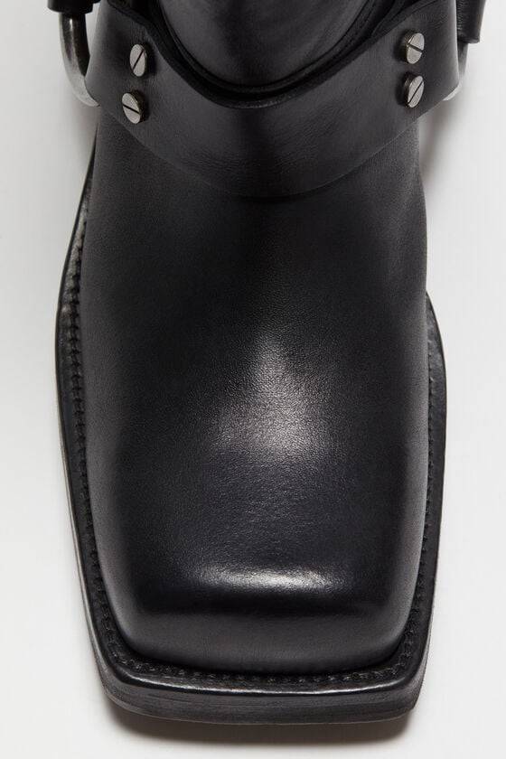 Acne Studios Lederstiefel mit Schnalle Jubiläumsangebot
