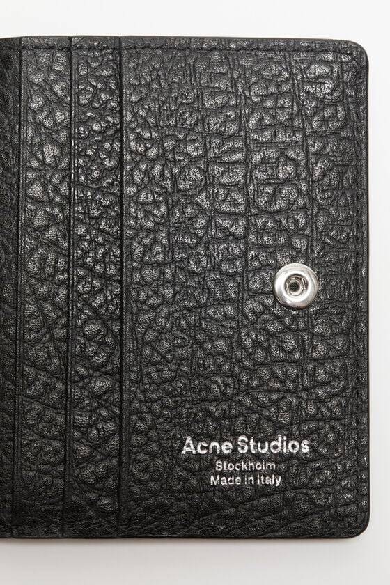 Acne Studios Gefaltete Lederbrieftasche Lagerräumung