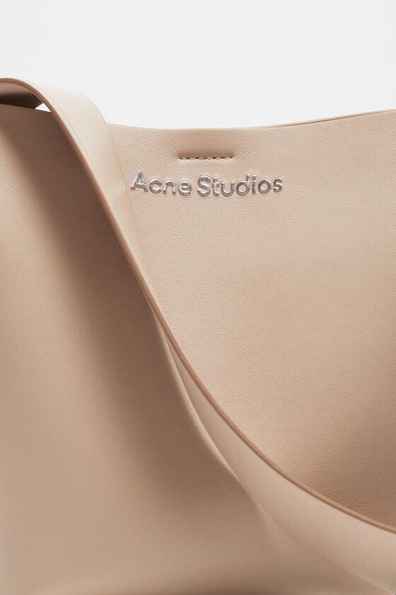 Acne Studios Musubi Mini Schultertasche Top Angebot
