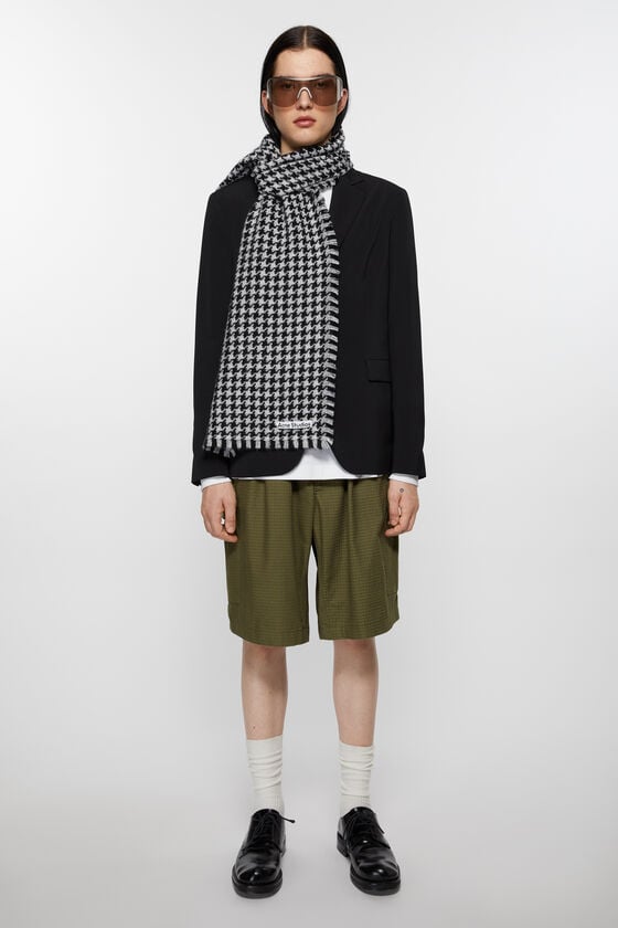 Acne Studios Schal mit Hahnentrittmuster Exklusive Angebote