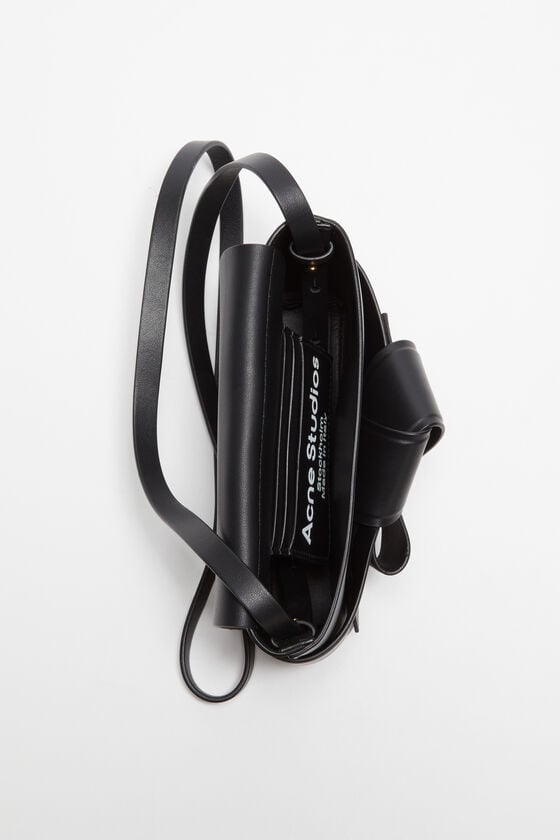 Acne Studios Musubi Mini-Umhängetasche VIP-Rabatte