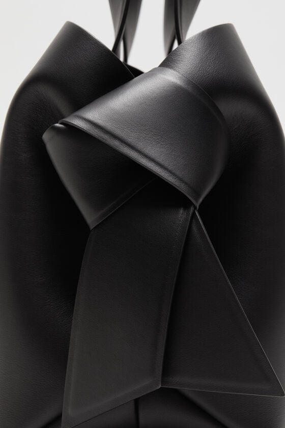 Acne Studios Musubi Midi-Tasche Zeitbegrenzte Promotion