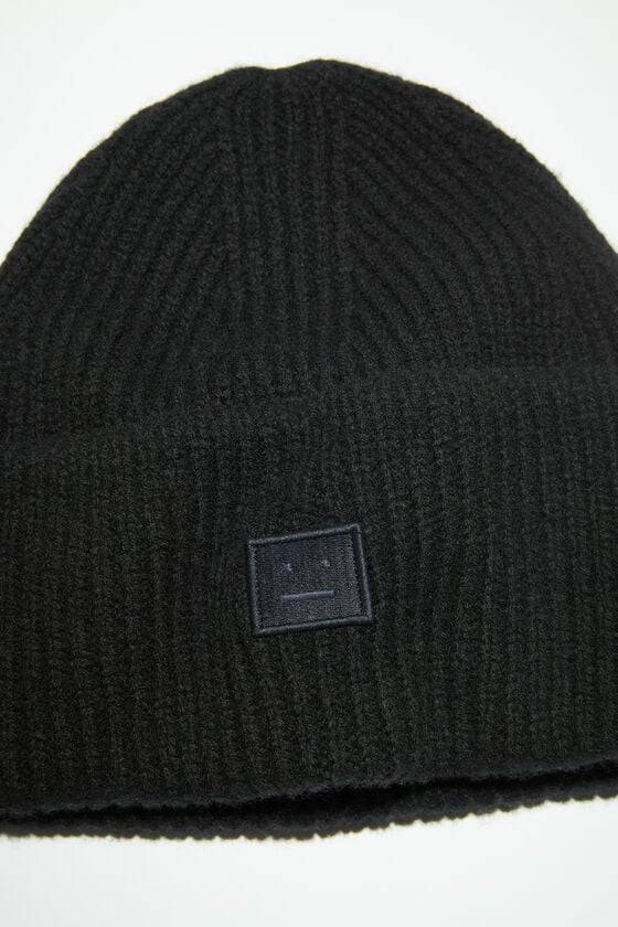 Acne Studios Beanie mit kleinem Face-Logo Bis zu 60% Rabatt