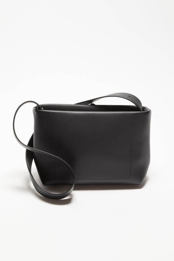 Acne Studios Musubi Schultertasche Nur noch ein Tag übrig