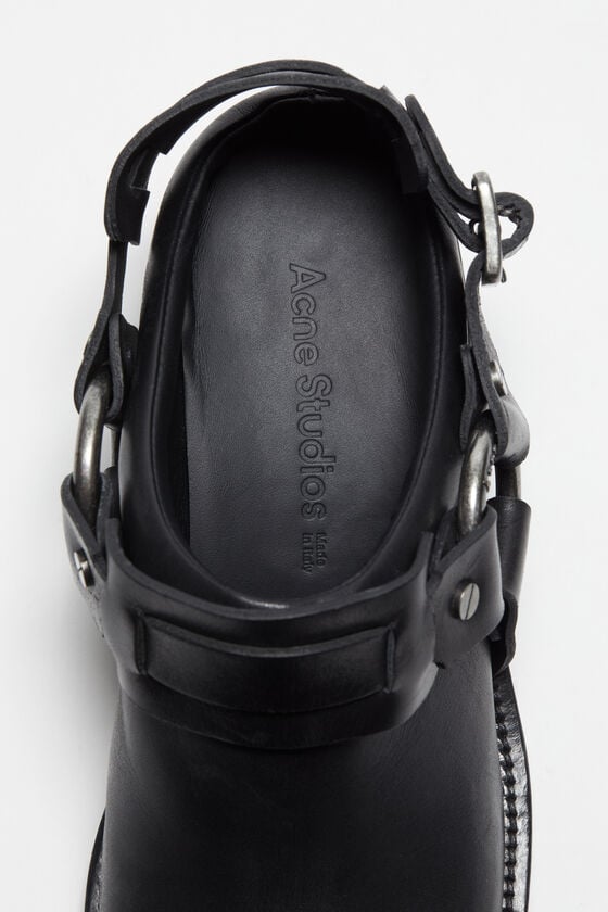 Acne Studios Mules aus Leder mit Schnalle Rabatte dieses Monats