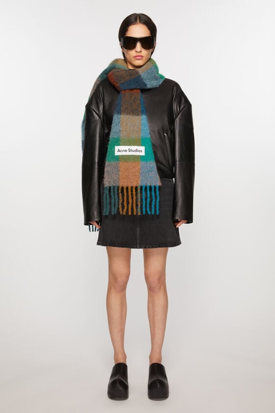 Acne Studios Karierter Schal aus Mohair Angebote