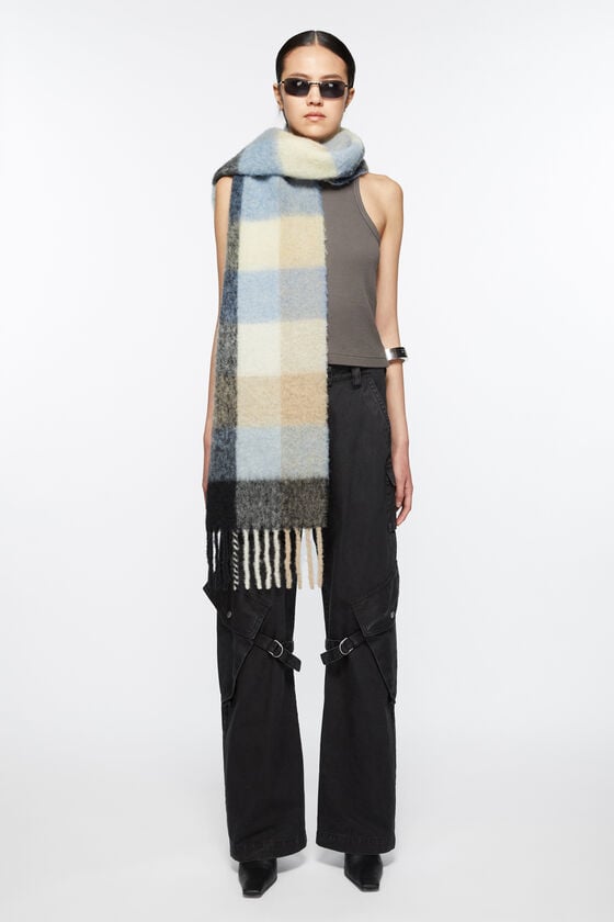 Acne Studios Karierter Schal aus Mohair Rabatt