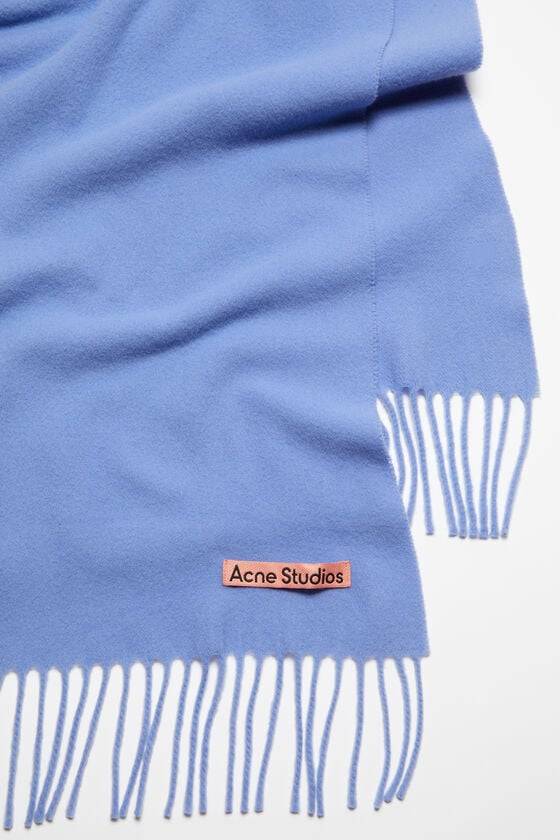 Acne Studios Schmaler Fransen-Schal aus Wolle Preisnachlass